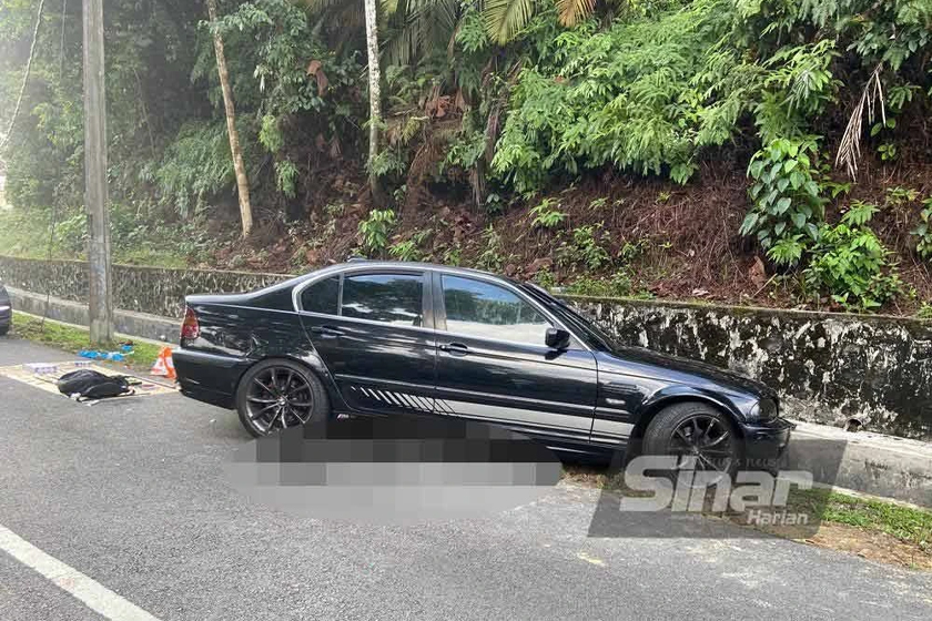 Suspek bertindak agresif ketika pihak polis cuba memintas kereta BMW yang dipandunya bagi tujuan pemeriksaan.