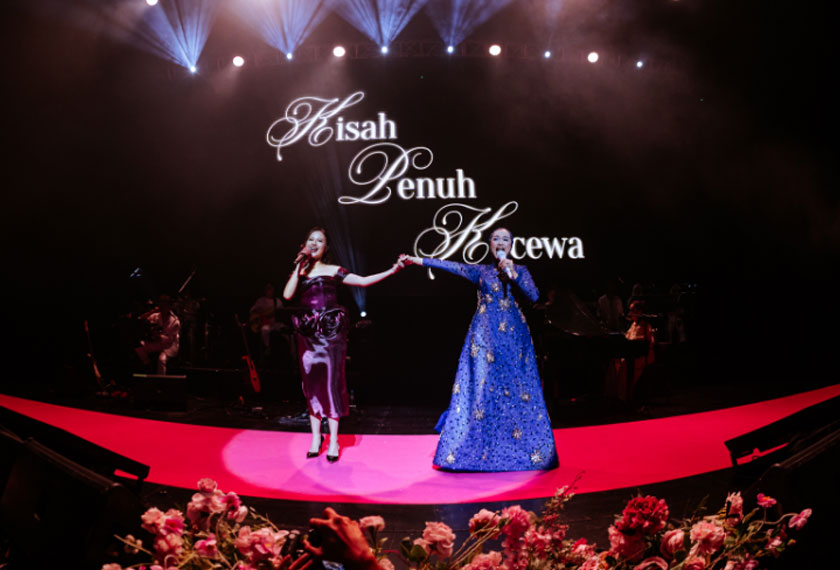 Ernie turut menyanyikan dua buah karya baharunya buat pertama kali iaitu Nostalgia dan Kisah Penuh Kecewa duet bersama penyanyi Indonesia, Anggi Marito. - Foto Gempak