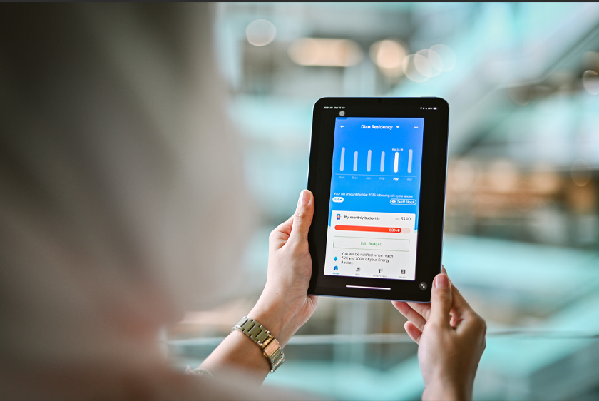 Skim Time of Use (ToU) menjadi pilihan utama rakyat Malaysia untuk memantau penggunaan tenaga dengan pintar, dengan peningkatan pendaftaran yang direkodkan melalui pelbagai saluran khidmat pelanggan yang tersedia. - Foto TNB