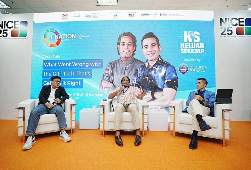 (Dari kiri) Pengurus Besar Billion Prima, Yuh Jiunn Lee, Khairy Jamaluddin dan Shahril Hamdan dalam sesi perbincangan teknologi mengenai Global Innovation Index (GII). - Foto MRANTI